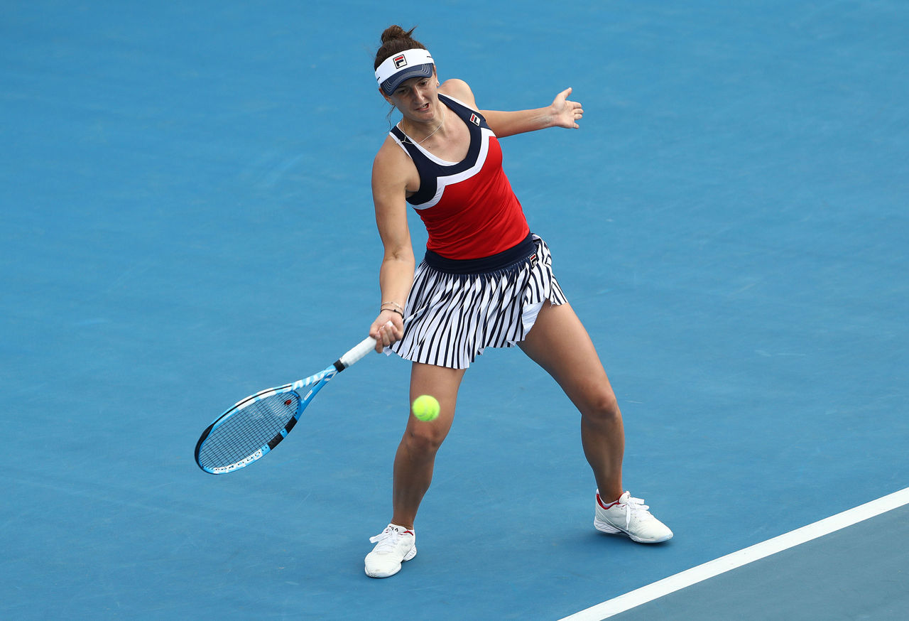 HOBART, AUSTRALIA - JANUARY 07: Irina-Camelia Begu of Romania plays a shot during her singles match against during day three of the 2019 Hobart International at Domain Tennis Centre on January 07, 2019 in Hobart, Australia. (Photo by Robert Cianflone/Getty Images)